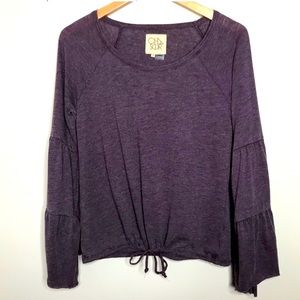 Chaser Bell Flamingo sleeved top. Wears like a small. blousen tie bottom.